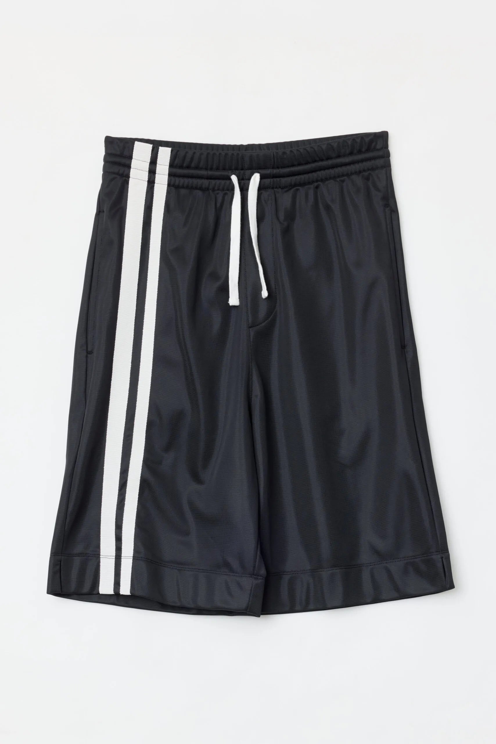 ADNYM Laki Shorts Black