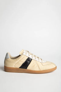 Maison Margiela Replica Sneakers In Black And Vintage Yellow