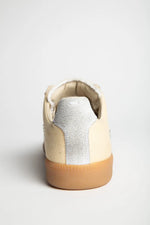 Load image into Gallery viewer, Maison Margiela Replica Sneakers In Black And Vintage Yellow
