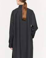 Load image into Gallery viewer, Plan C Wool Shirt With Tail Black
