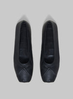 Load image into Gallery viewer, Marni Nappa Leather &#39;Seamless Little Bow&#39; Ballet Flat
