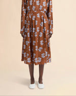 Load image into Gallery viewer, Marni Brown Poplin Egg Skirt With Sprayed Roses Print
