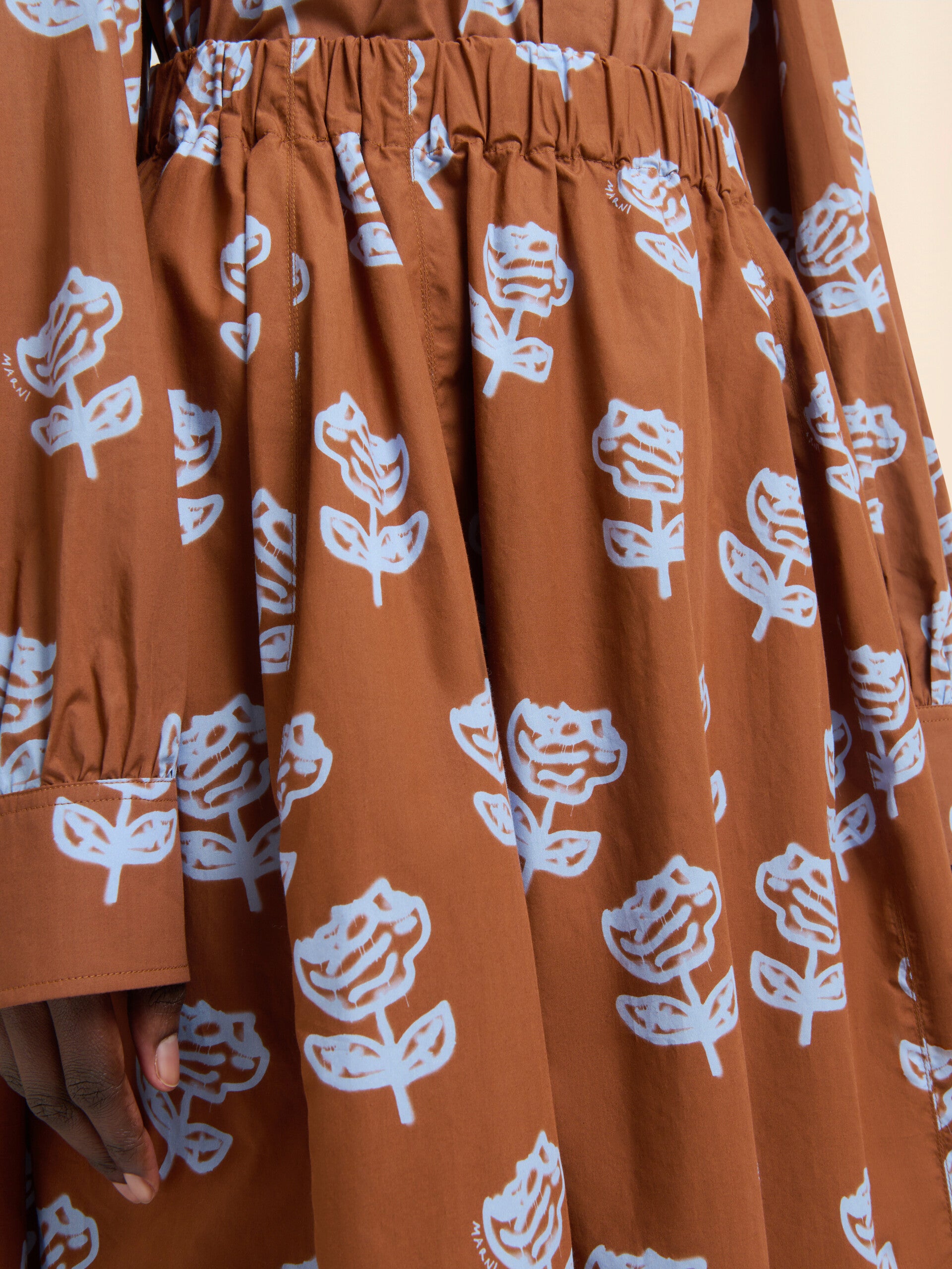 Marni Brown Poplin Egg Skirt With Sprayed Roses Print