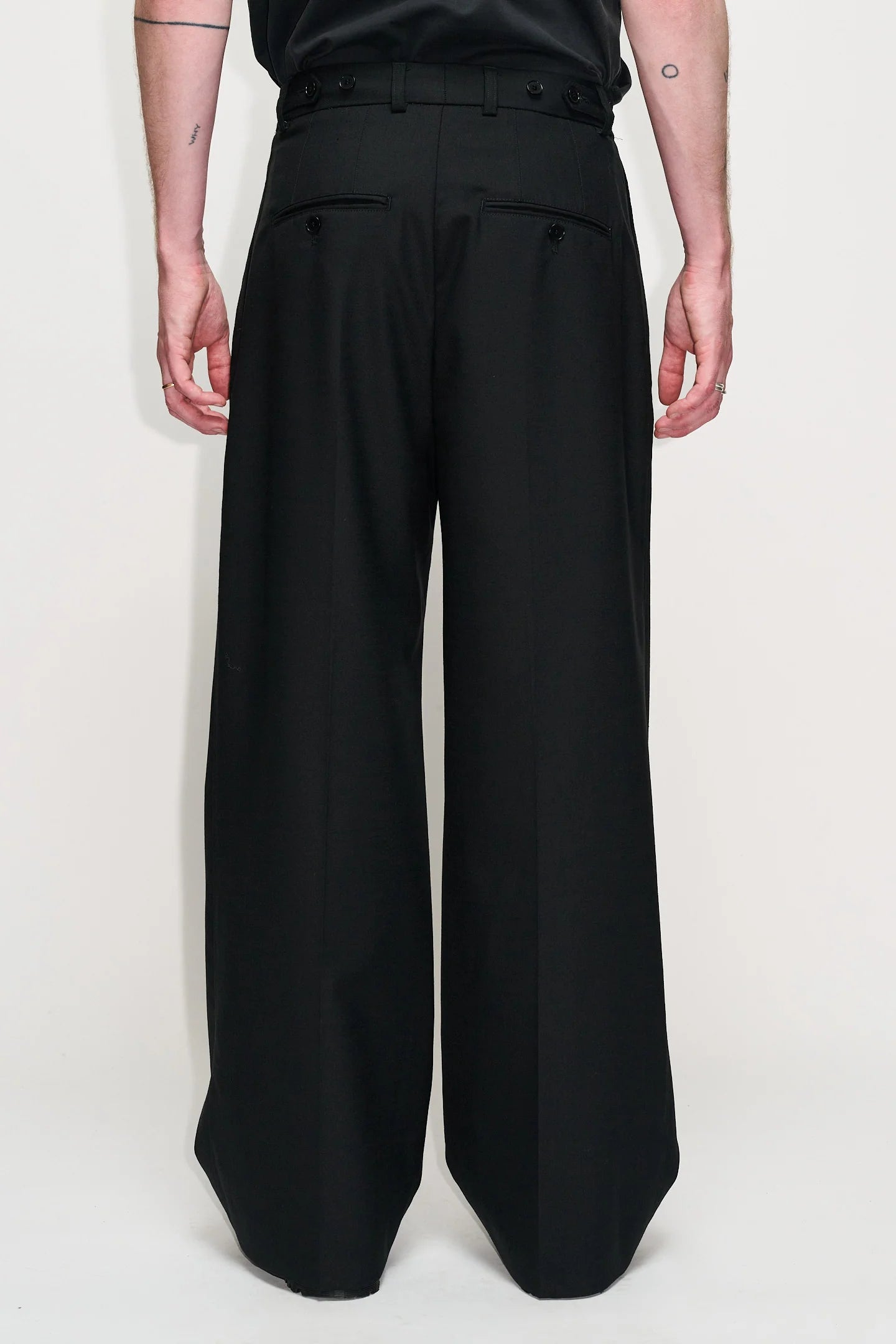 HOPE Loose-fit Trousers