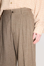 Load image into Gallery viewer, HOPE Loose Fit Trousers In Wavy Beige Twill
