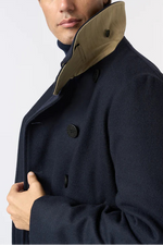 Load image into Gallery viewer, L'impermeabile Peacoat MGT Blue
