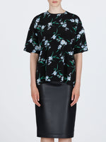 Load image into Gallery viewer, NR21 Floral-Print Silk Top
